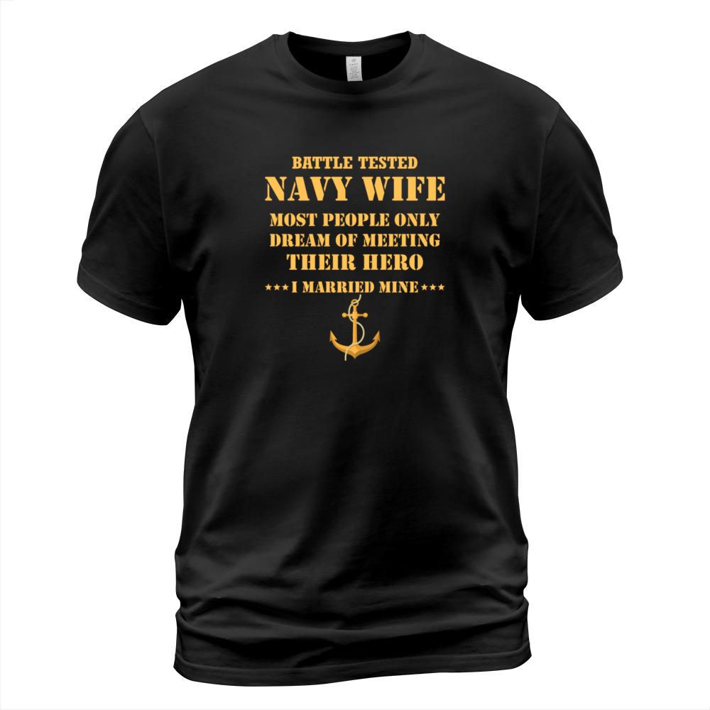 navy wife vintage T-Shirt Unisex