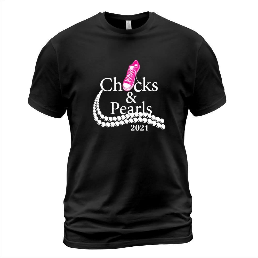 Chucks and Pearls - Coffee Mug (colored) T-Shirt Unisex