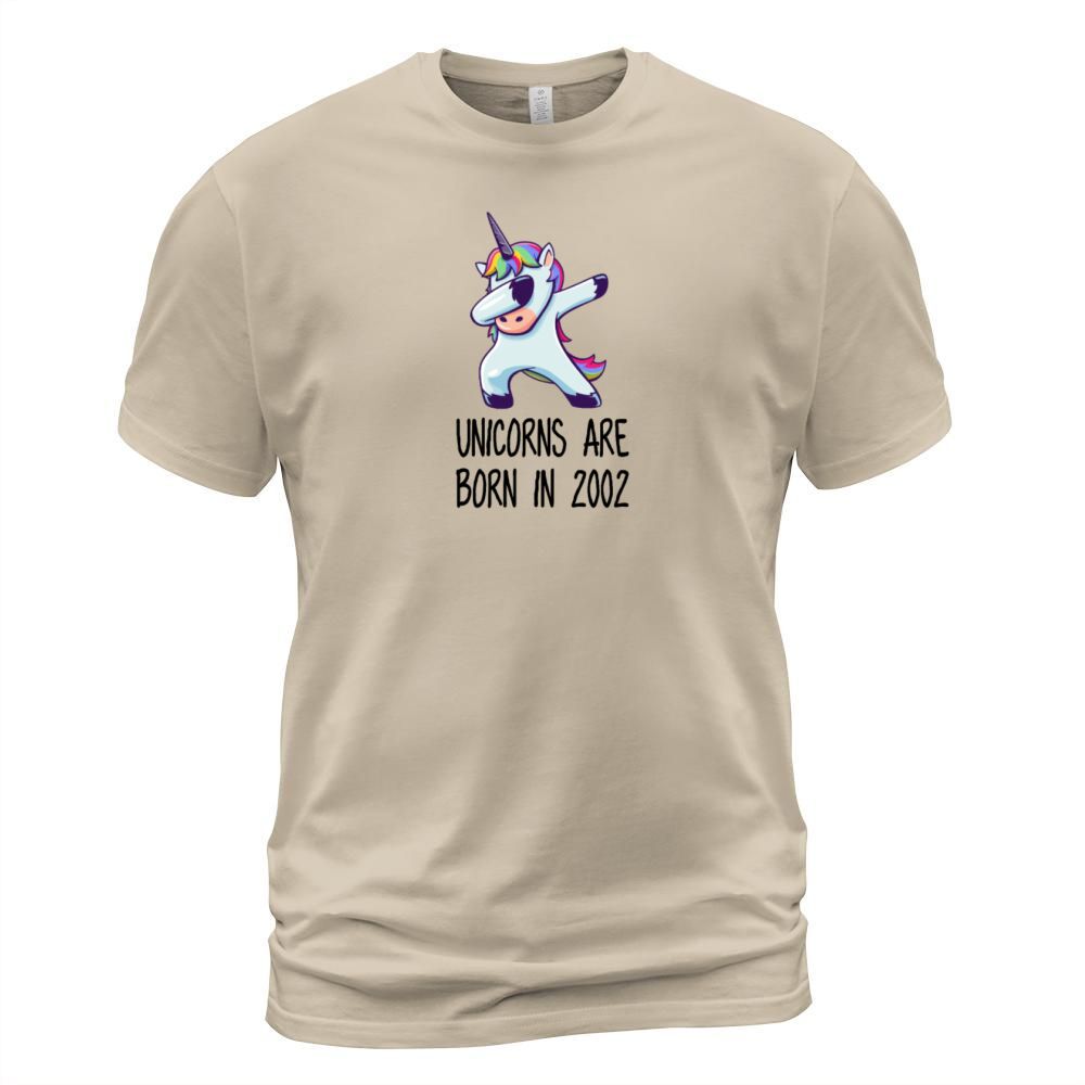 Unicorns are born in 2002 20th birthday girl gift Men's T-Shirt