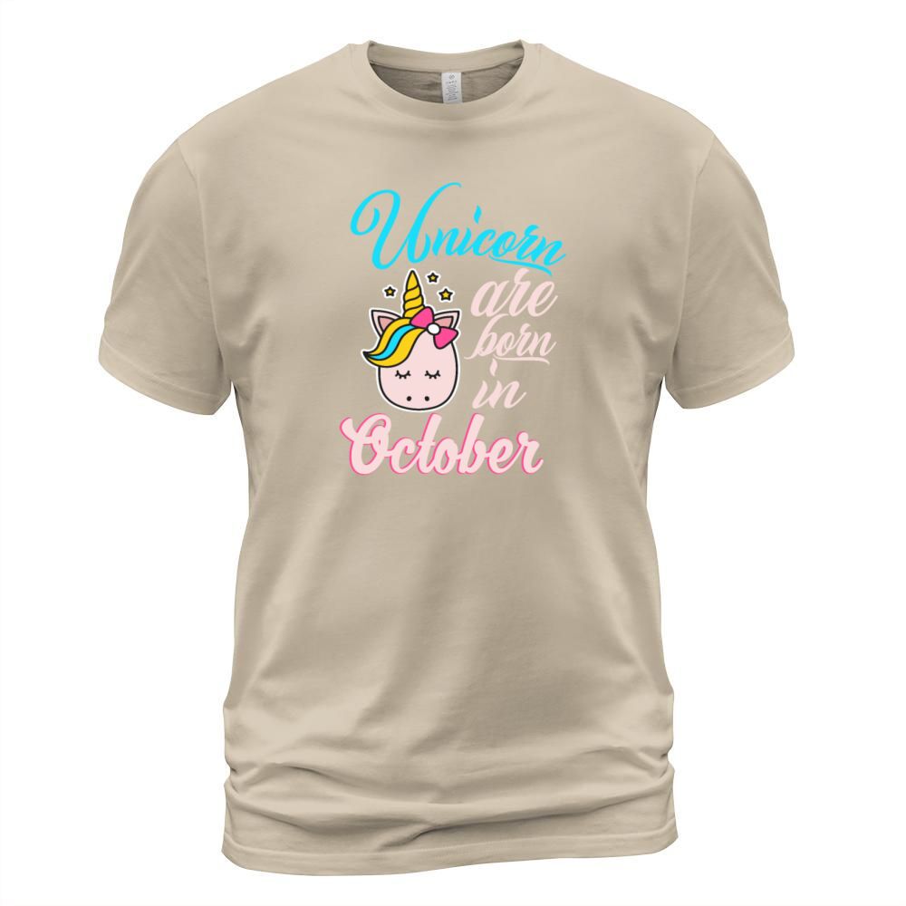 Unicorn are born in october Men's T-Shirt