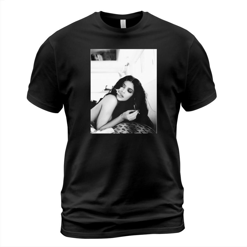 Kylie Jenner Smoking  t shirt T-Shirt Unisex