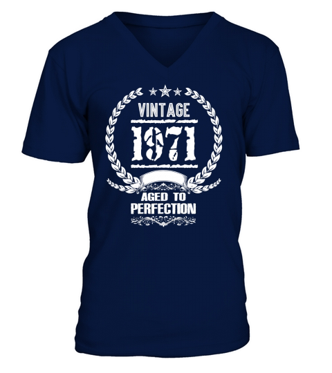VINTAGE 1971 V-Neck T-shirt