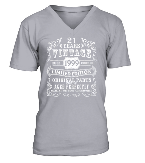 Vintage Made in 1999 21st Birthday Gift 21 Years O V-Neck T-shirt